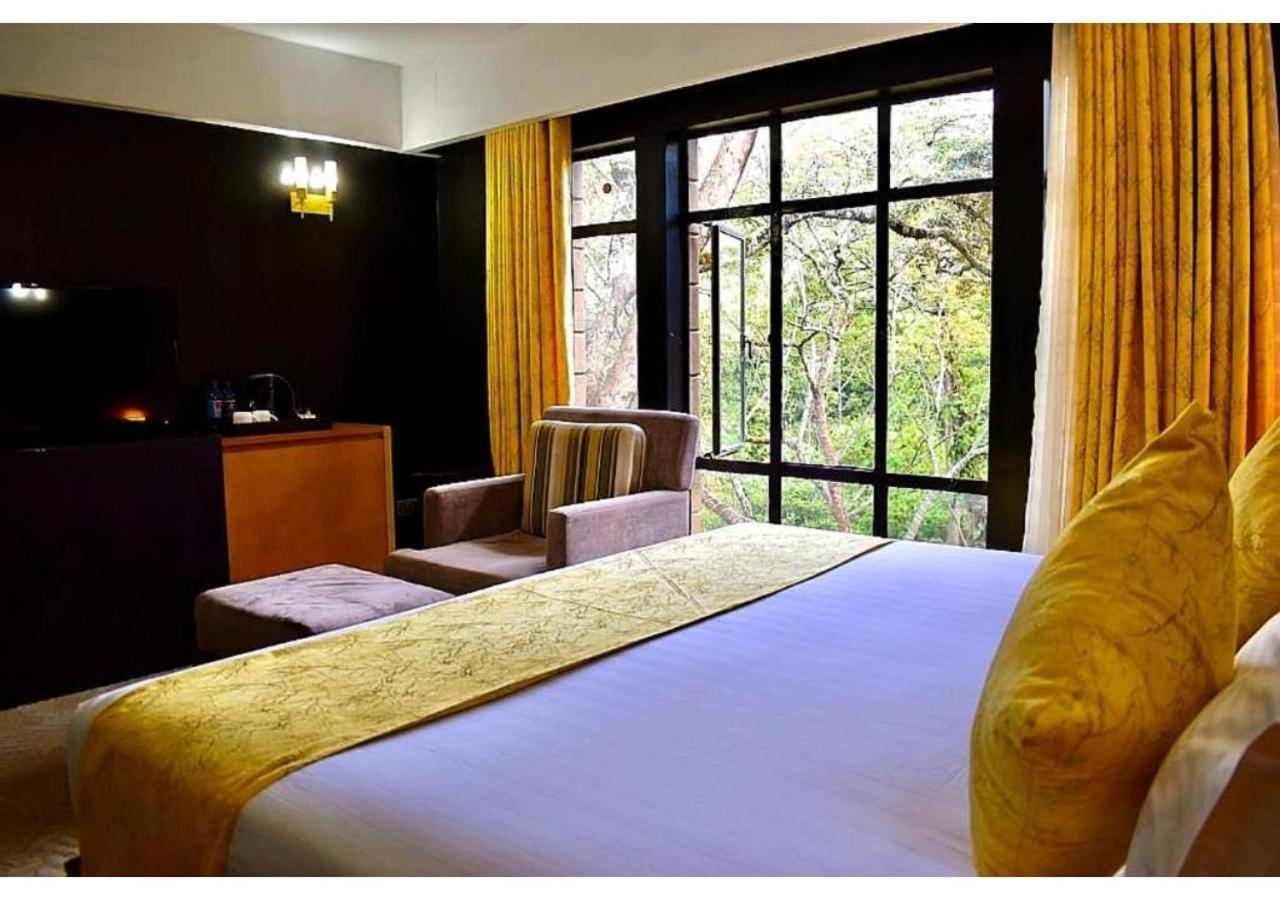 West Wood Hotel Nairobi Dış mekan fotoğraf